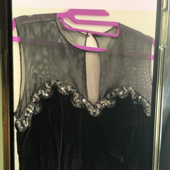 MODA INT’L Beautiful Black Dress - Picture 2 of 7